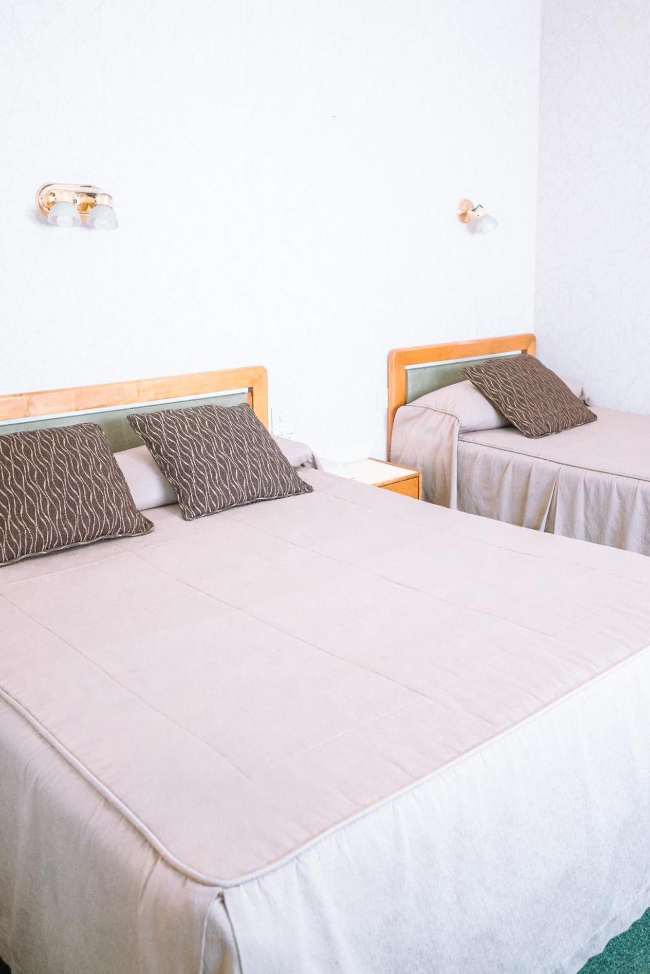 Hotel Libertador Trelew Cameră foto